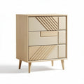 Cômoda de madeira clara com três gavetas em design geométrico 40 x 30 x 70cm